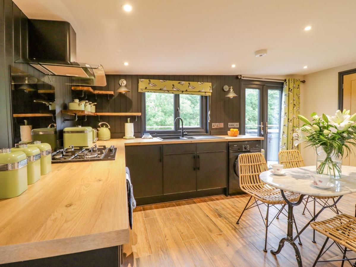 The Cabin At Evelyns Retreat Corwen Exteriör bild