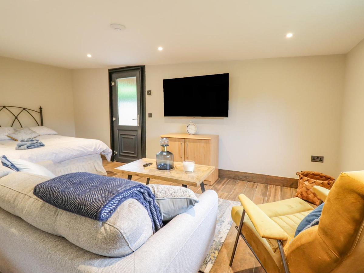 The Cabin At Evelyns Retreat Corwen Exteriör bild